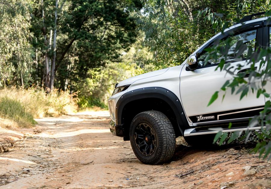 Детали экстерьера Mitsubishi Triton Xtreme Double Cab 2020 года  (ZA) (фото 16 из 17)